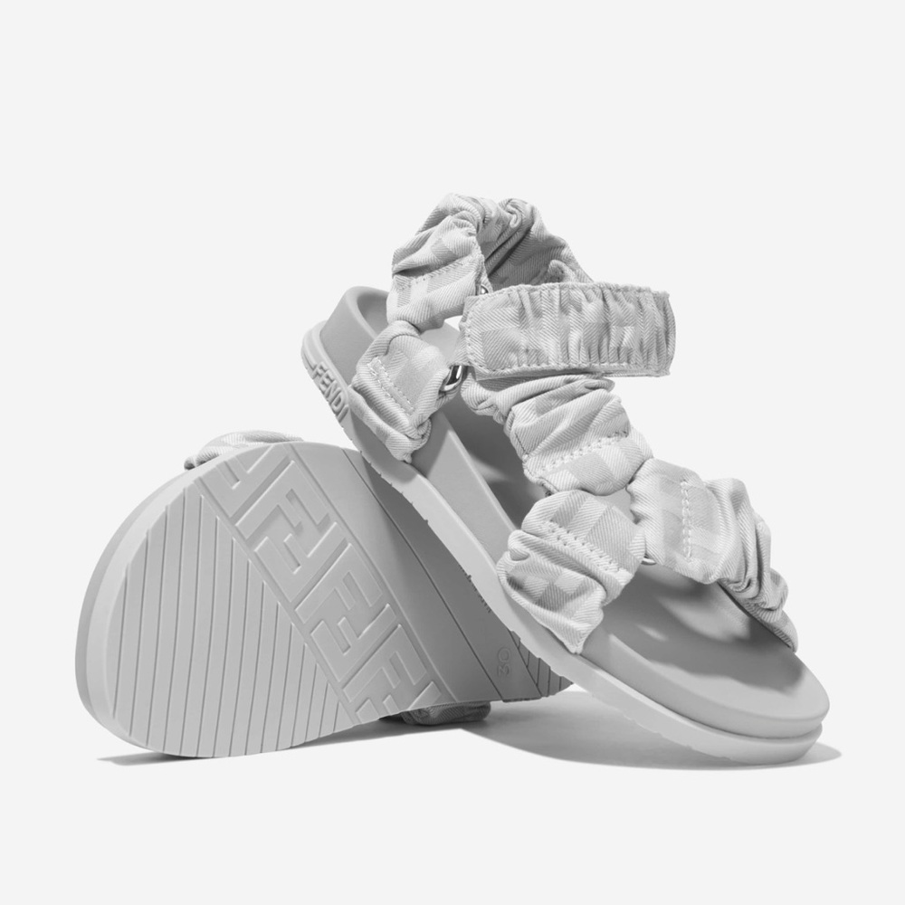 Fendi Kids FF Logo Sandals in Grey